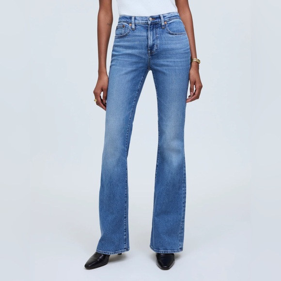 Madewell The Flea Market Flare Petite Jean - Picture 4 of 10
